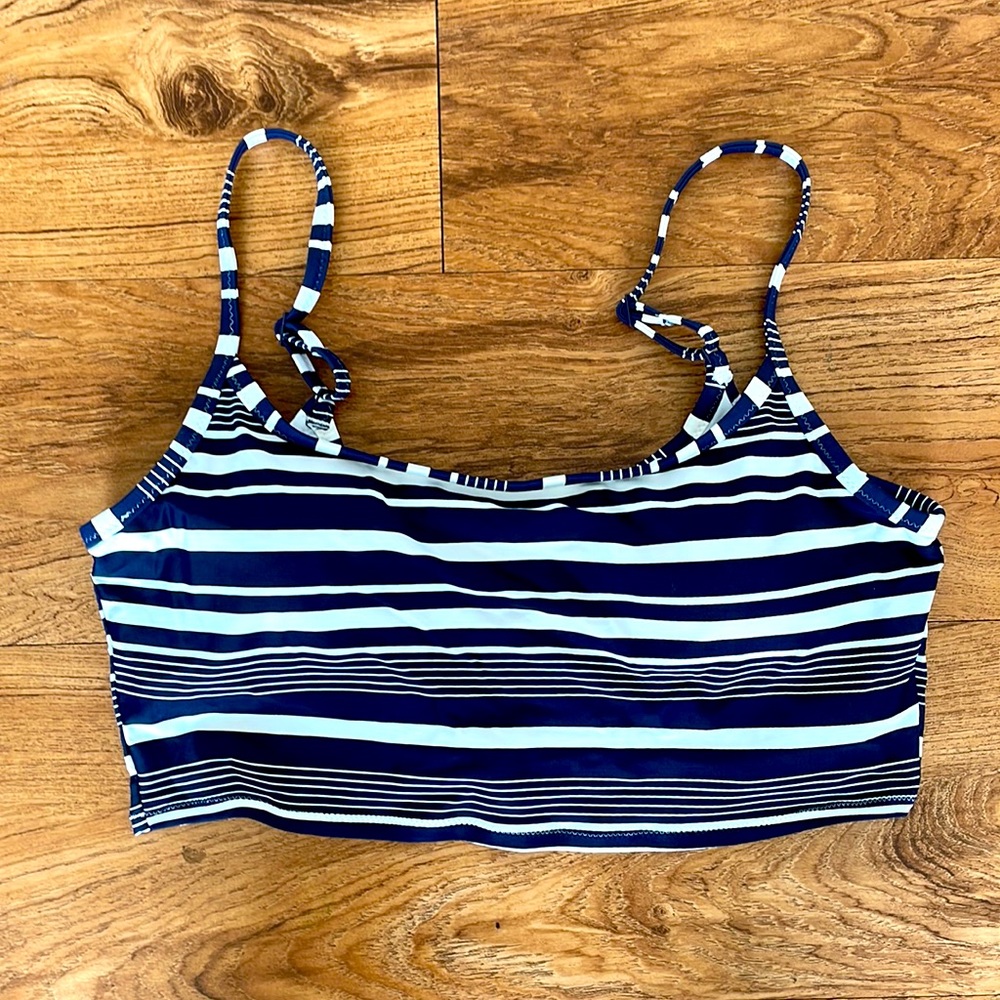 Aerie Scoop Blue and White Striped Swim Top Size Large